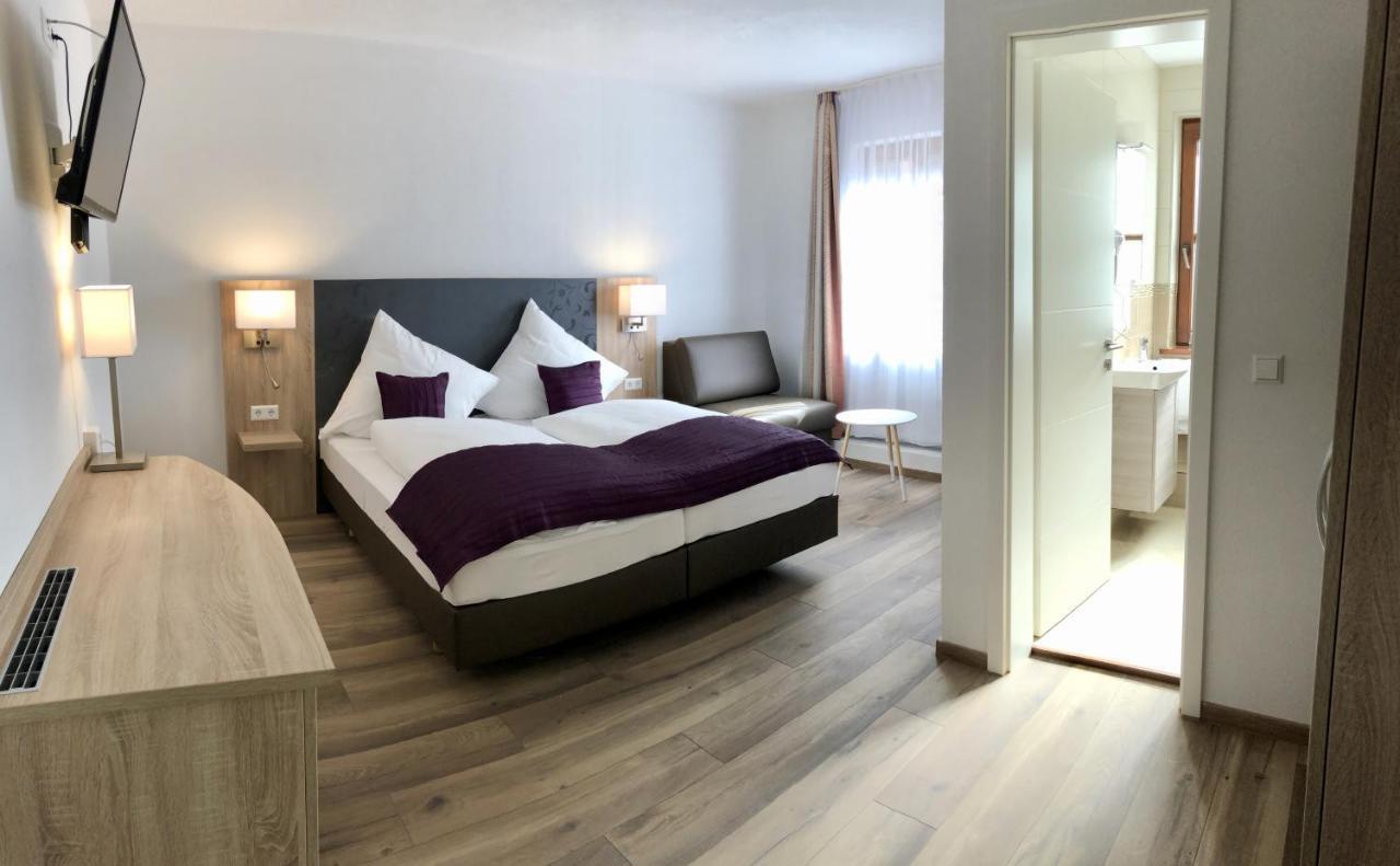 בובלינגן A Lotus Hotel מראה חיצוני תמונה