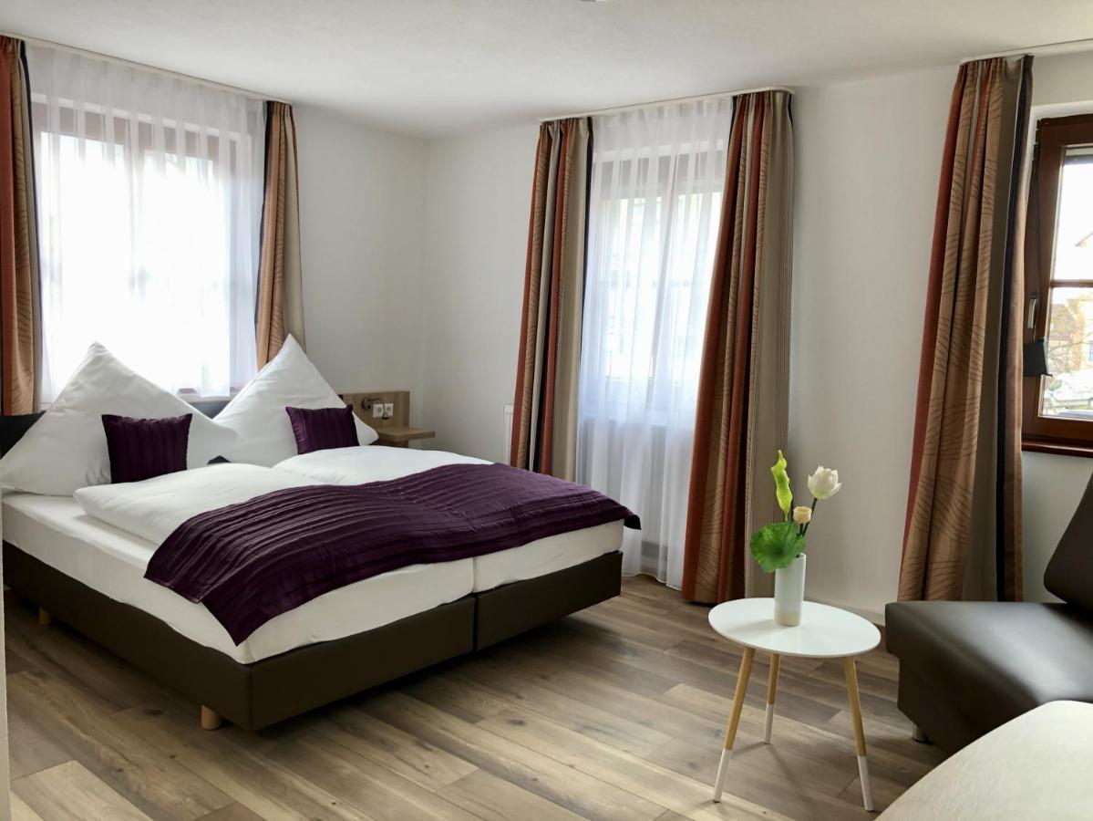 בובלינגן A Lotus Hotel מראה חיצוני תמונה
